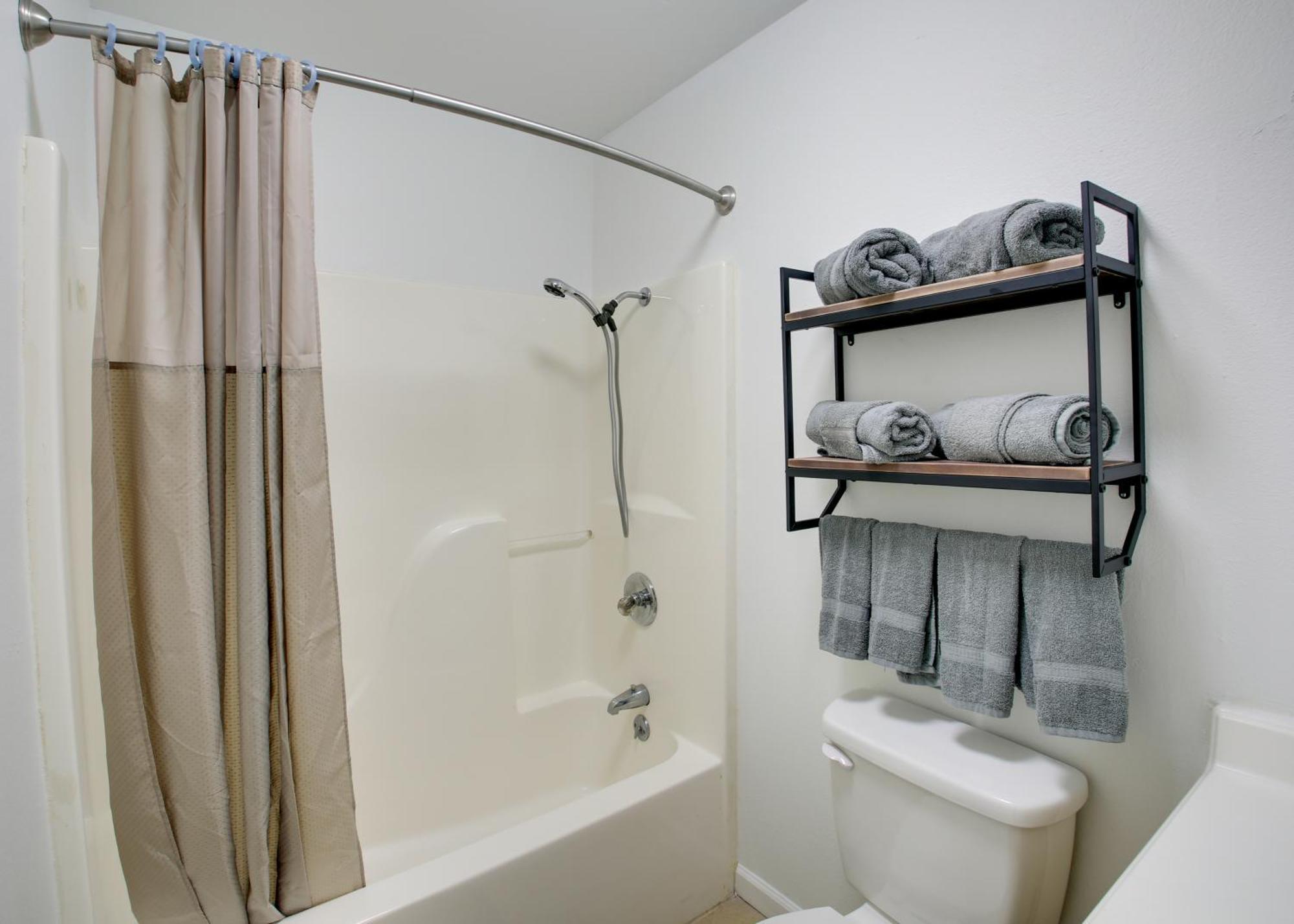 Hot Springs Condo With Lake Access And Boat Dock! Exterior photo